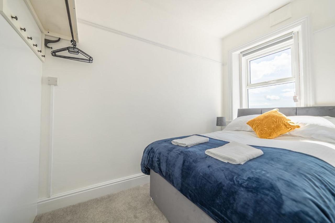 Charles Alexander Short Stay - Highcliffe Apartments Клівліс Екстер'єр фото