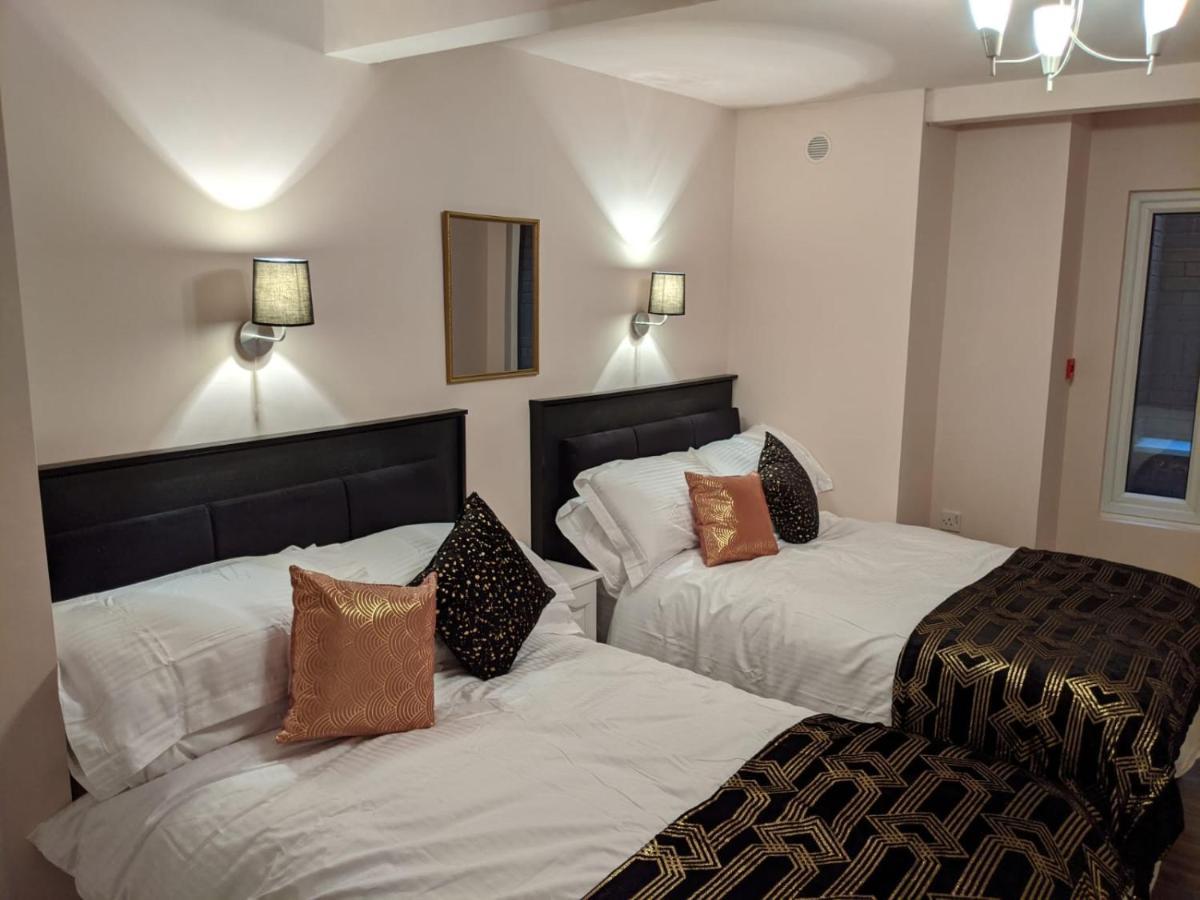 Charles Alexander Short Stay - Highcliffe Apartments Клівліс Екстер'єр фото