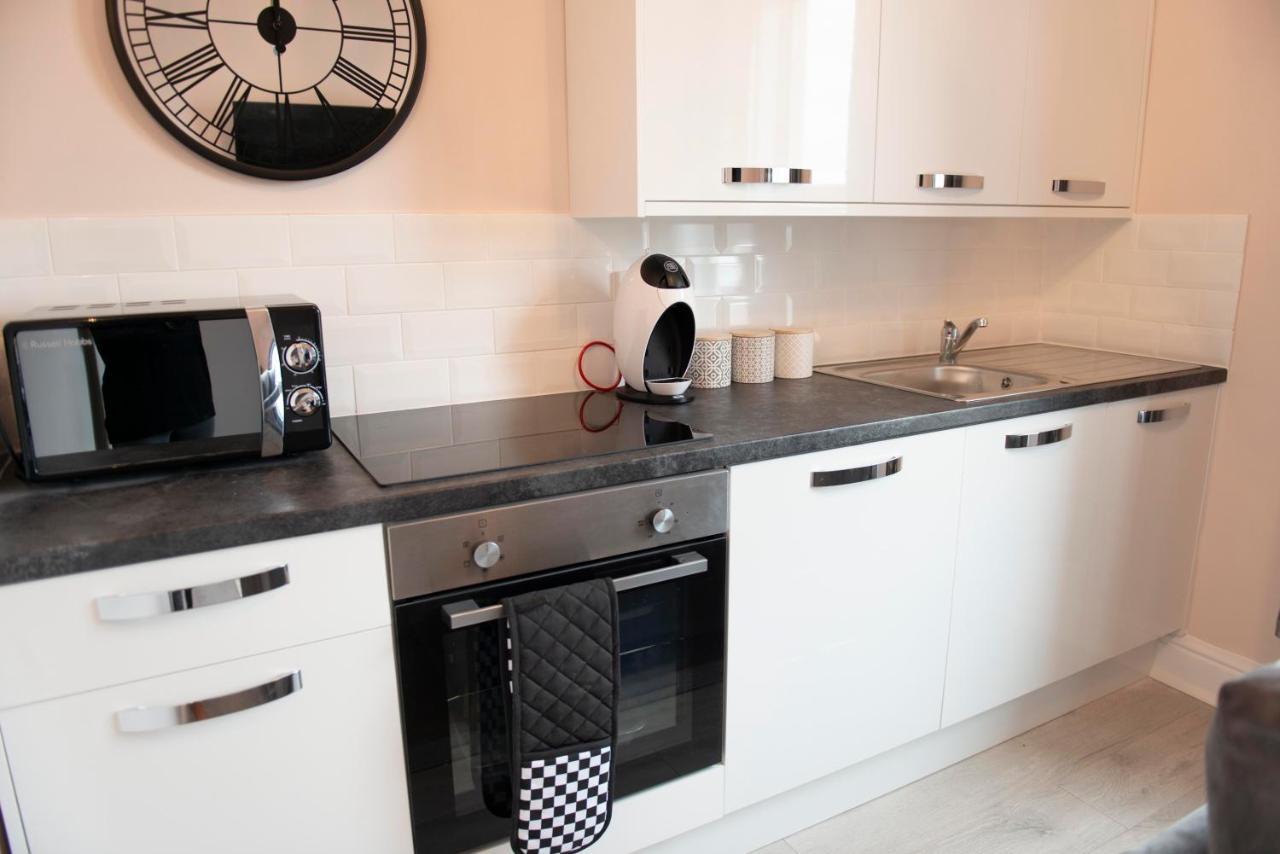 Charles Alexander Short Stay - Highcliffe Apartments Клівліс Екстер'єр фото