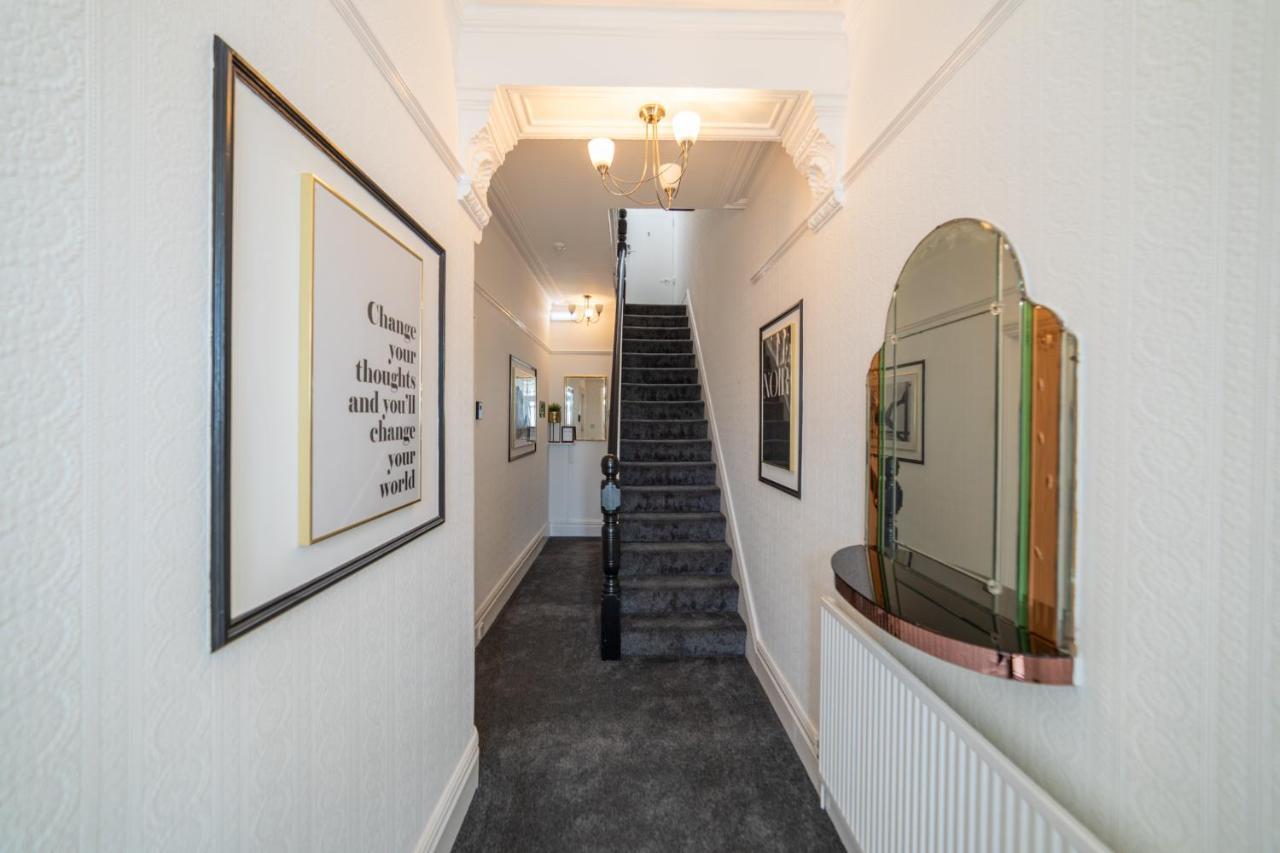 Charles Alexander Short Stay - Highcliffe Apartments Клівліс Екстер'єр фото