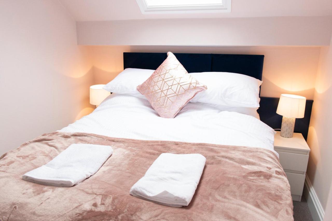 Charles Alexander Short Stay - Highcliffe Apartments Клівліс Екстер'єр фото