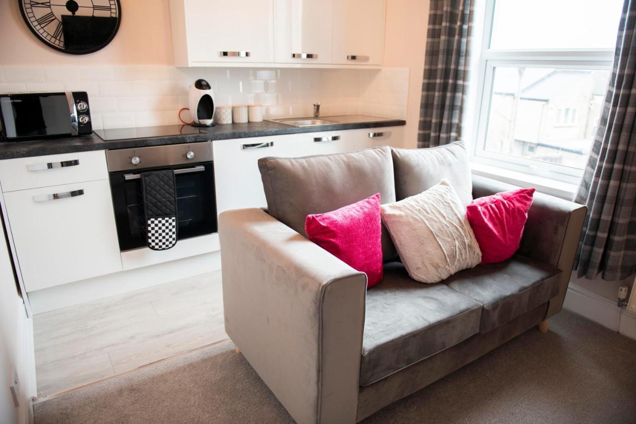 Charles Alexander Short Stay - Highcliffe Apartments Клівліс Екстер'єр фото