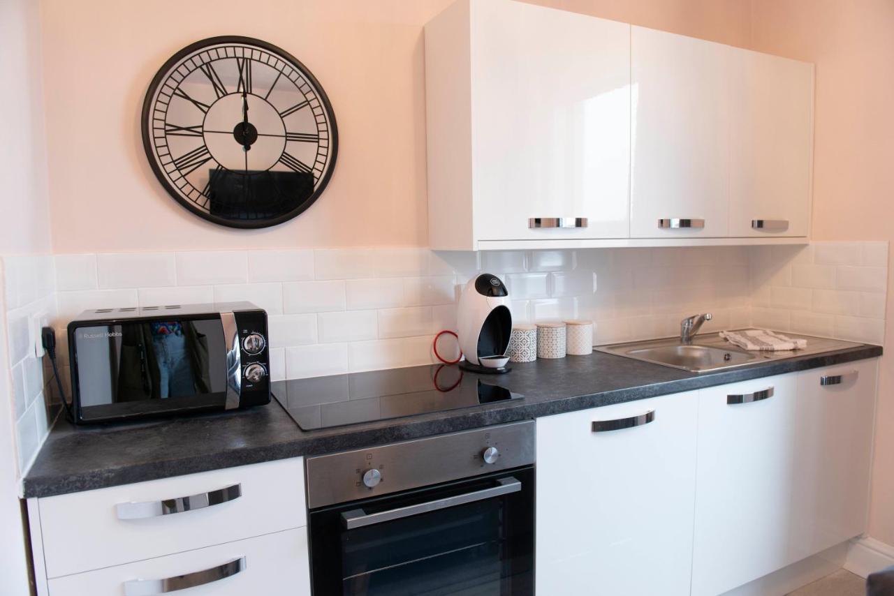 Charles Alexander Short Stay - Highcliffe Apartments Клівліс Екстер'єр фото
