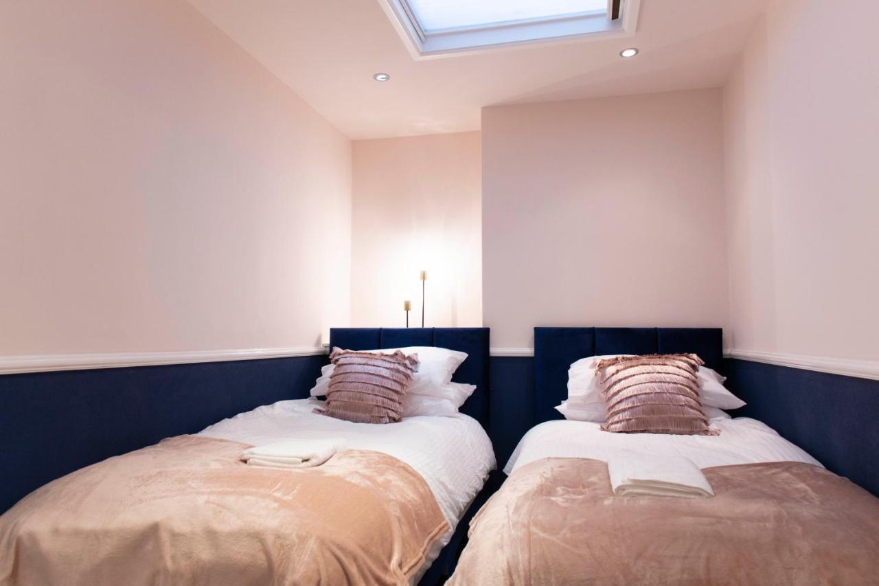 Charles Alexander Short Stay - Highcliffe Apartments Клівліс Екстер'єр фото